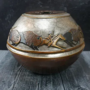 Buffalo Hunt Vessel