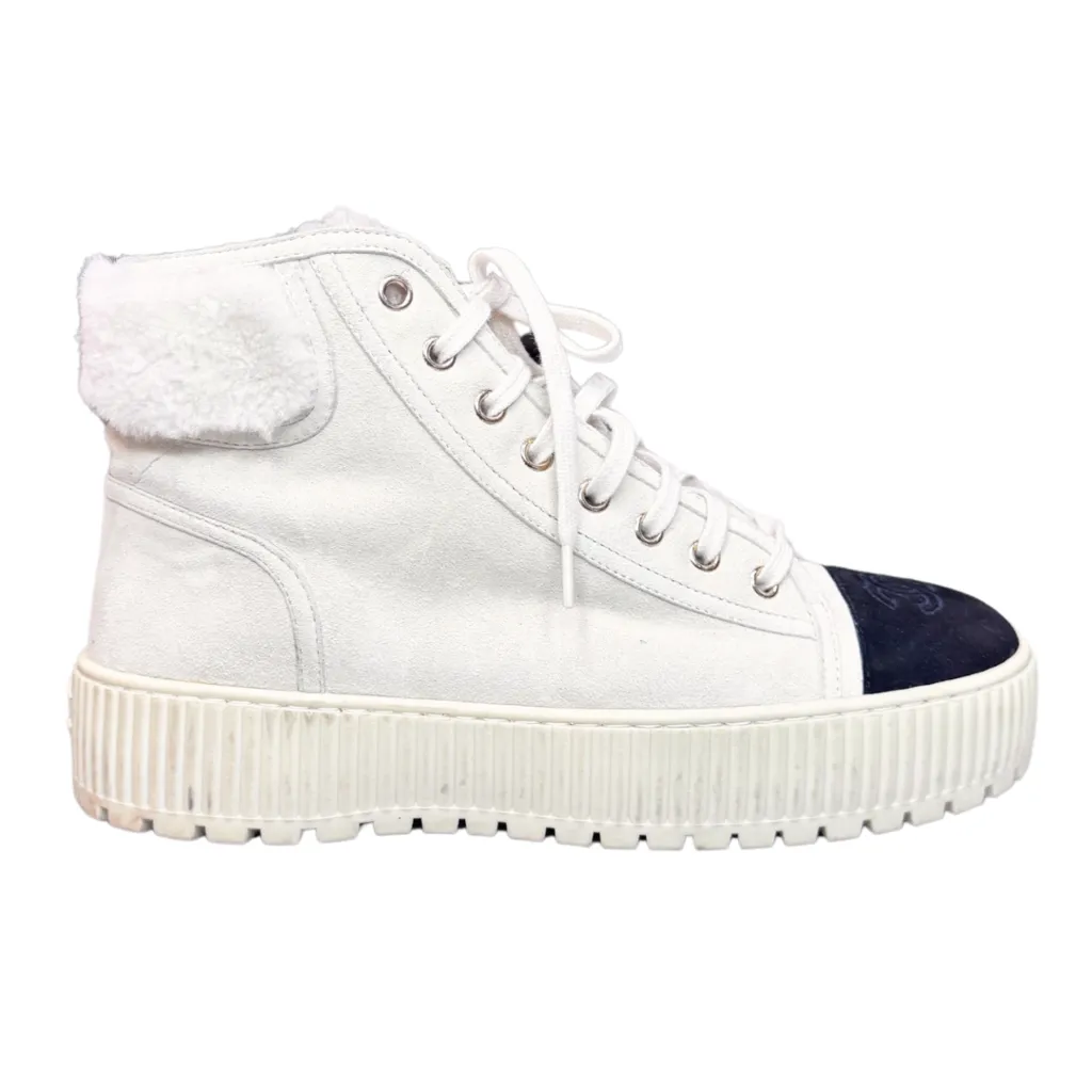 Chanel White Platform Sneaker Hightop, 39