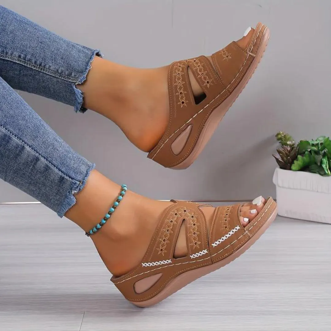 Comforta™ | Orthopedic Sandals | Adjustable Straps, Arch Support & Daily Comfort