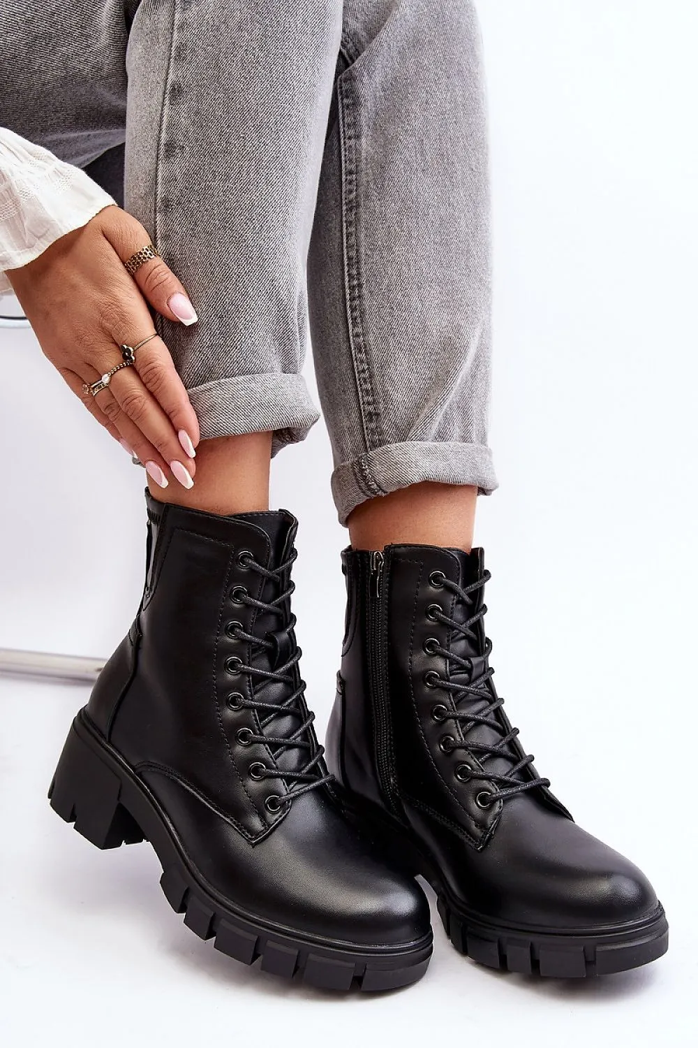Heel boots