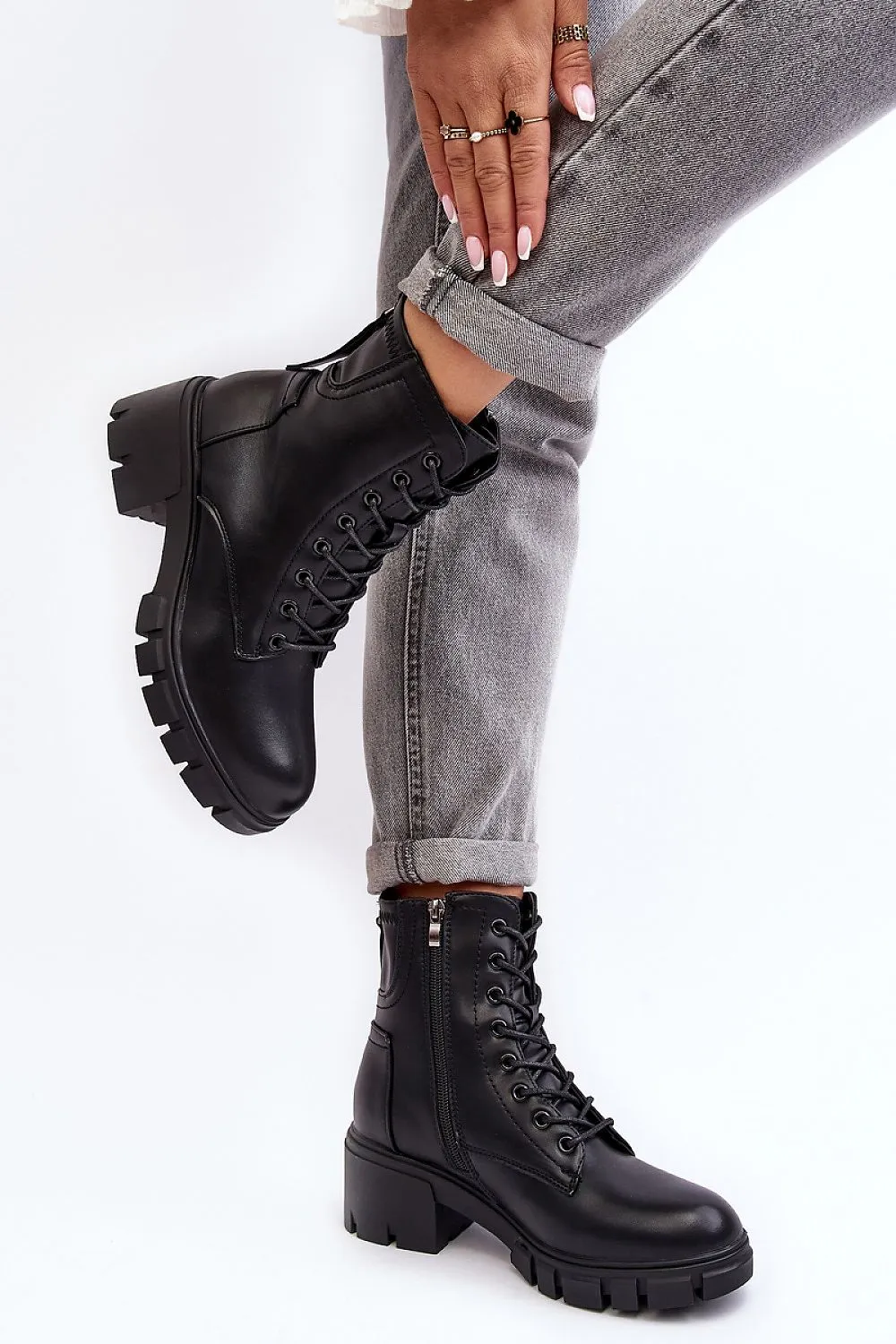 Heel boots