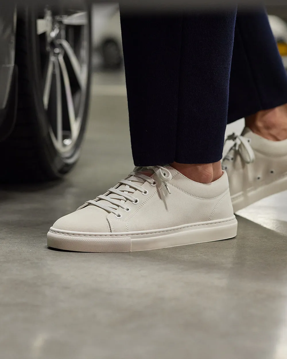 LT 01 Premium Suede Court Off White