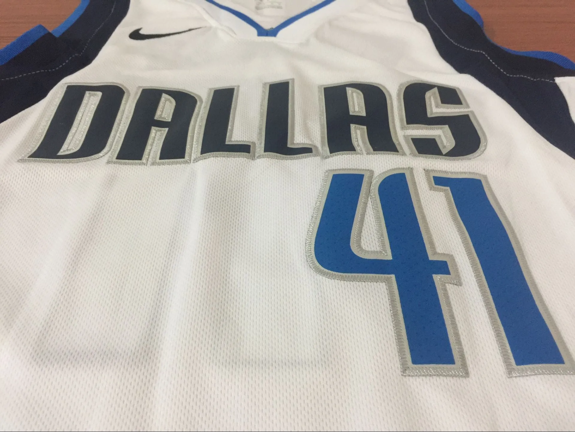 Men 41 Dirk Nowitzki Jersey White Dallas Mavericks Swingman Fanatics