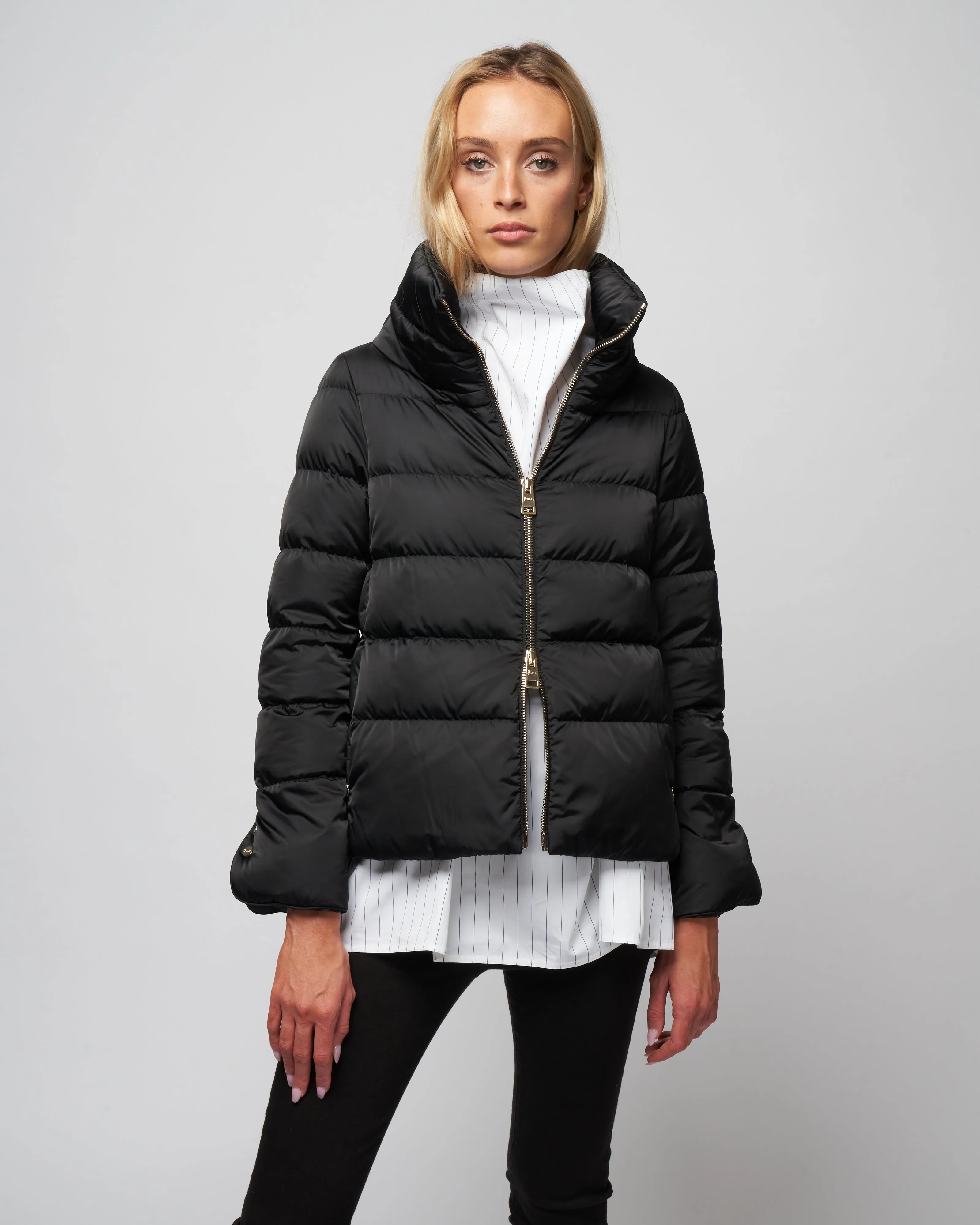 short jacket with bell sleeves - nero