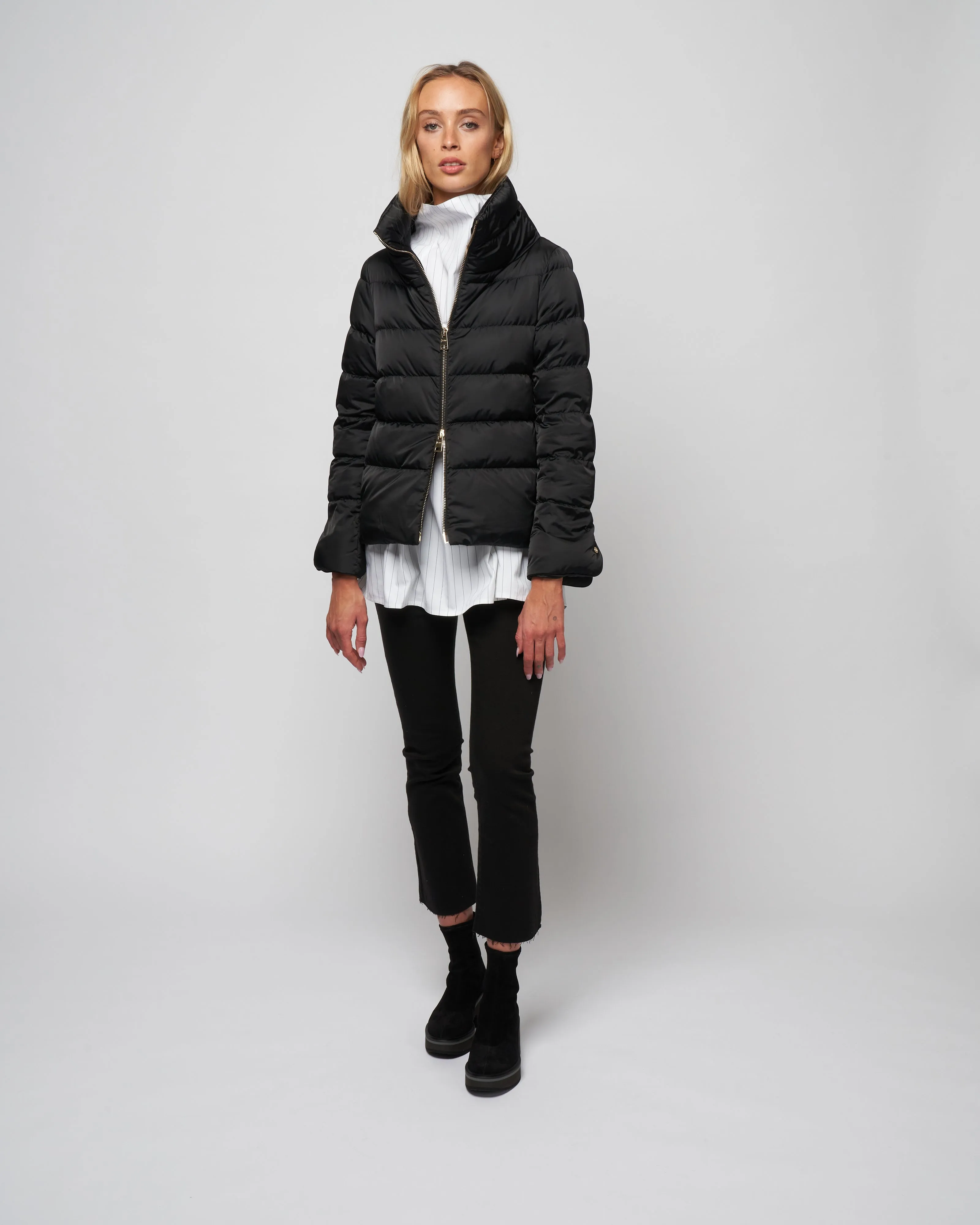 short jacket with bell sleeves - nero