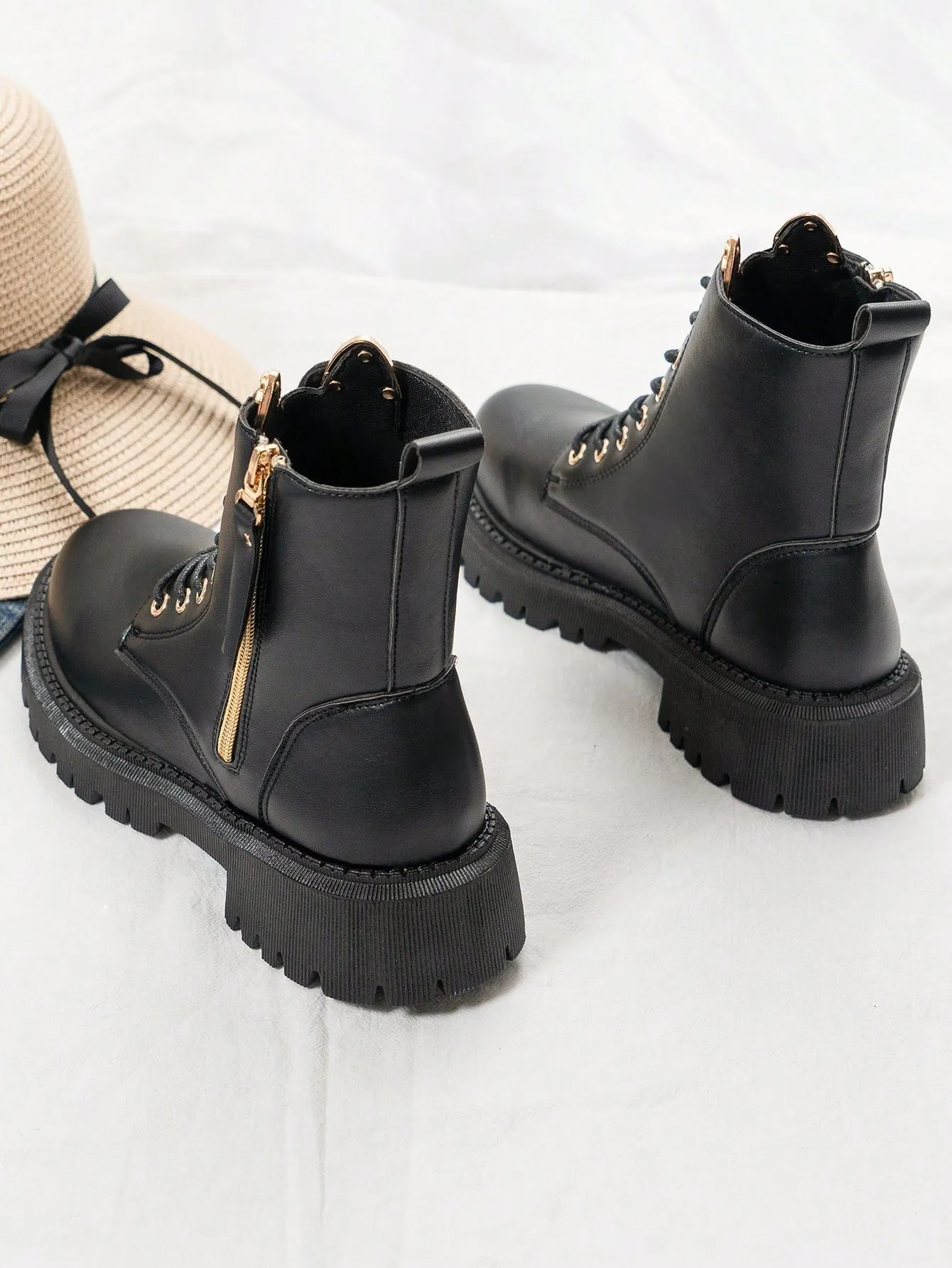 Side Zipper Black Boots With Thick Sole - Black