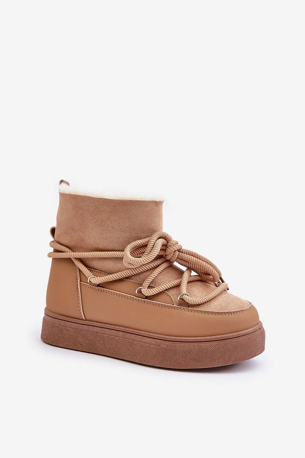 Snow boots
