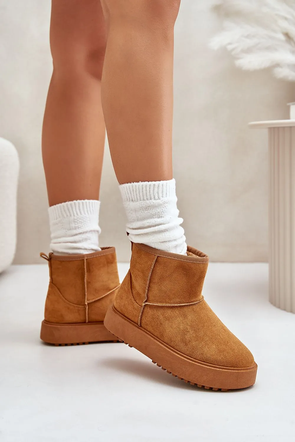 Snow boots