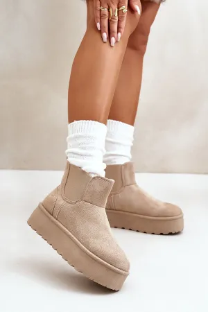 Snow boots