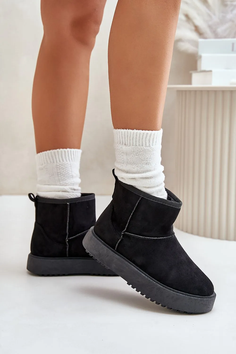 Snow boots