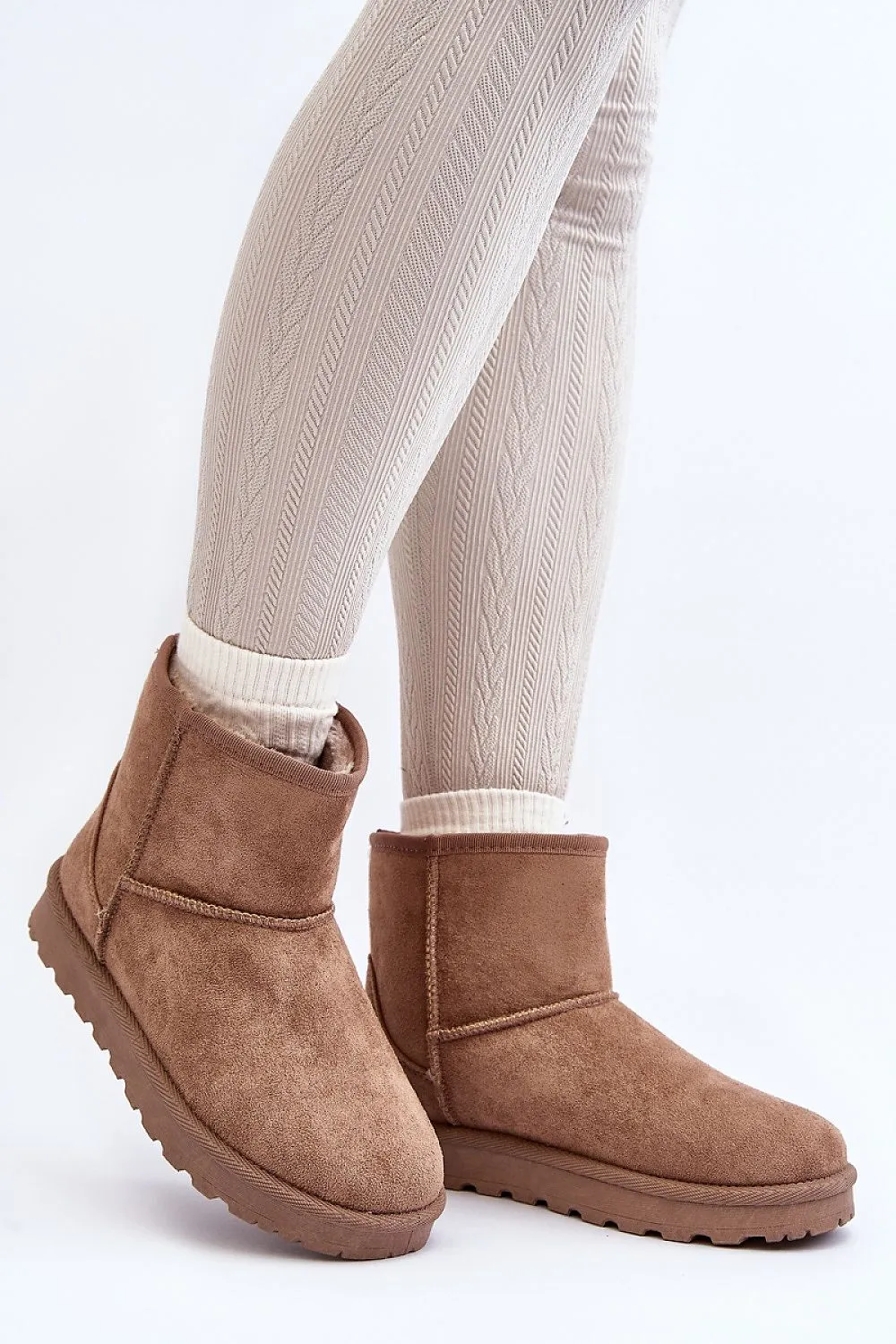 Snow boots