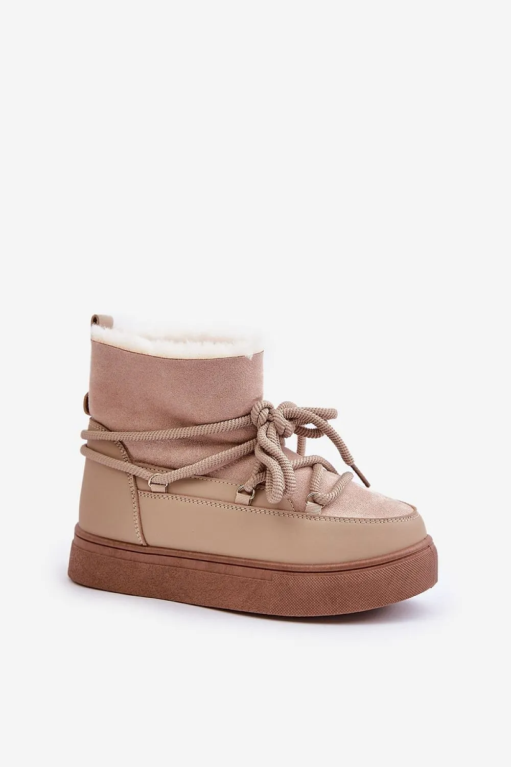 Snow boots